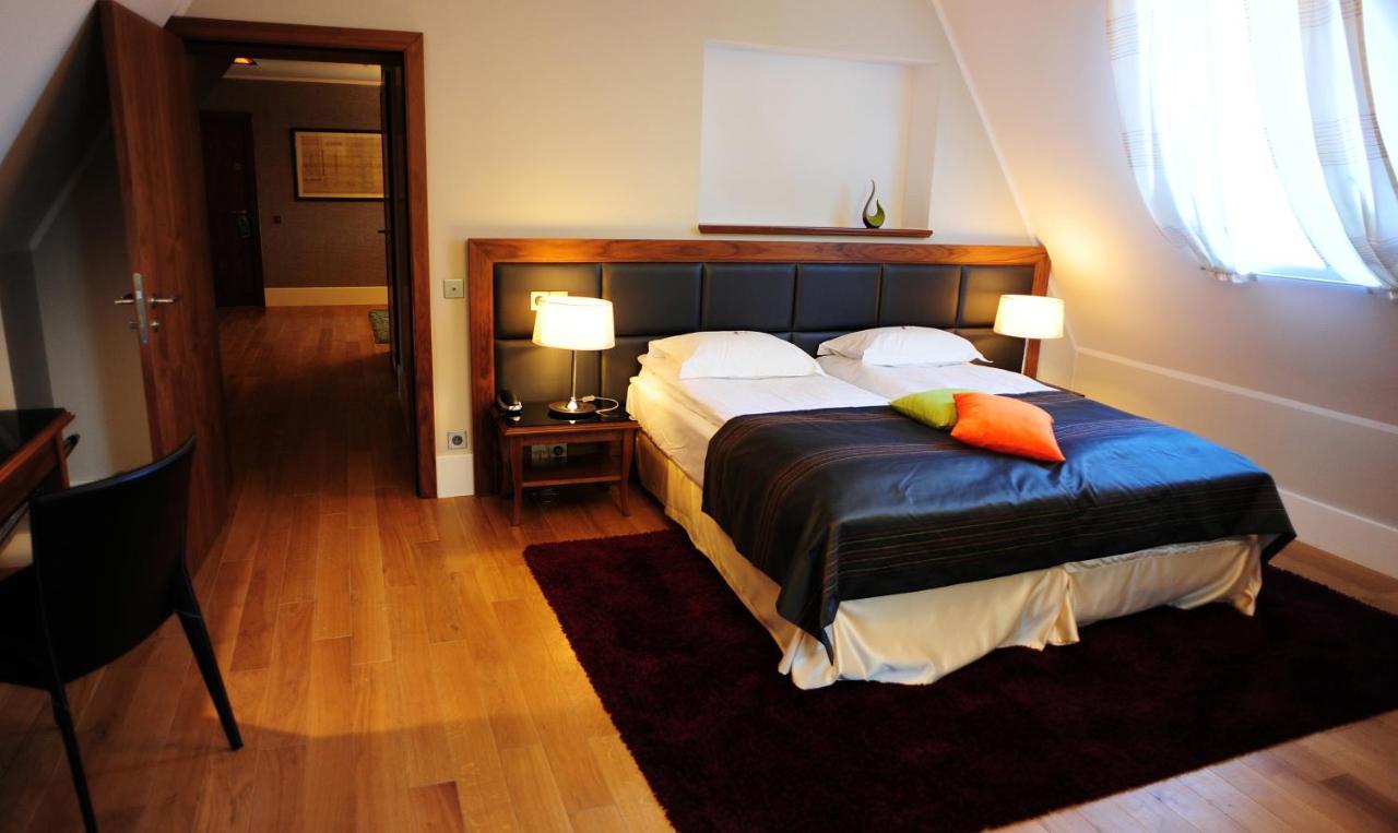 Hotel Zamek Lubliniec Ngoại thất bức ảnh